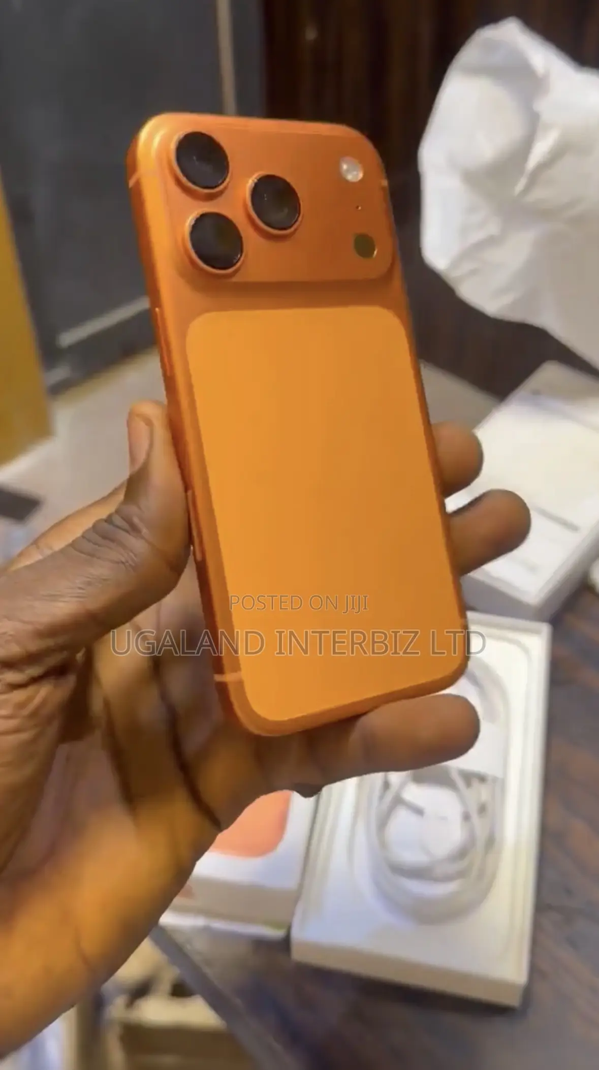 New Apple iPhone 17 Pro Max 256 GB Orange