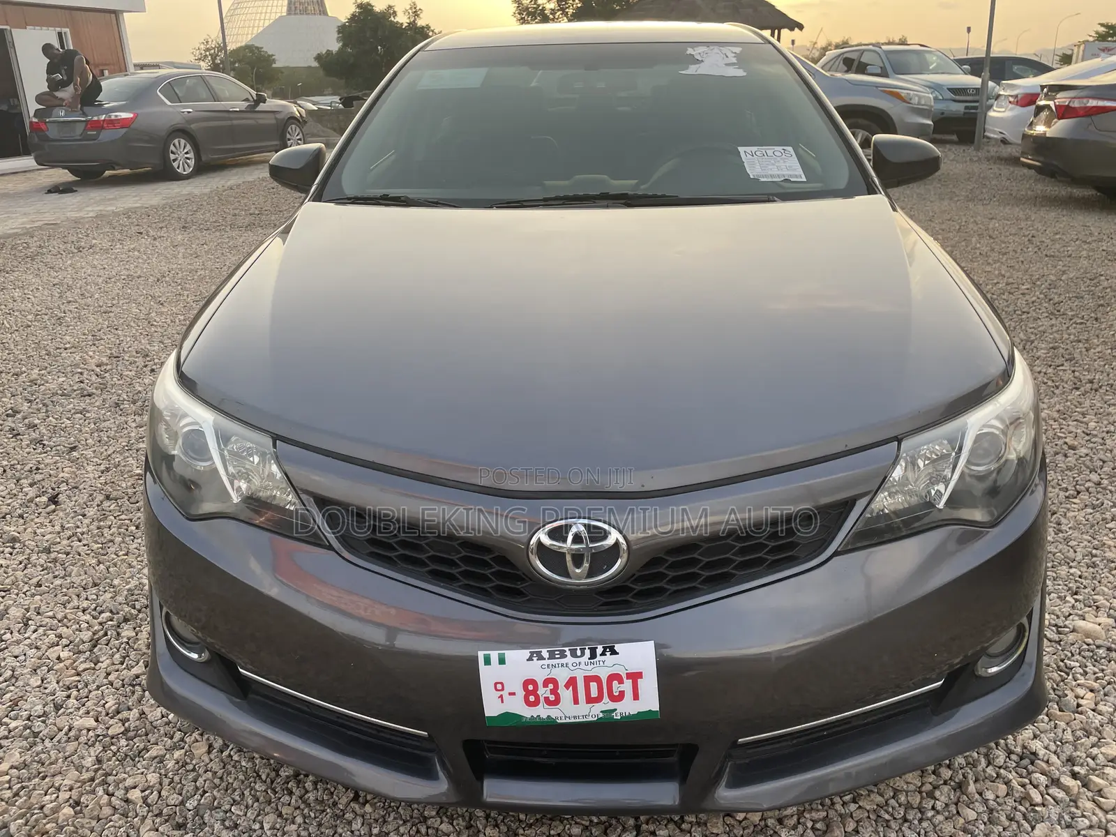 Toyota Camry SE Sport 4dr Sedan (2.5L 4cyl 6A) 2014 Gray