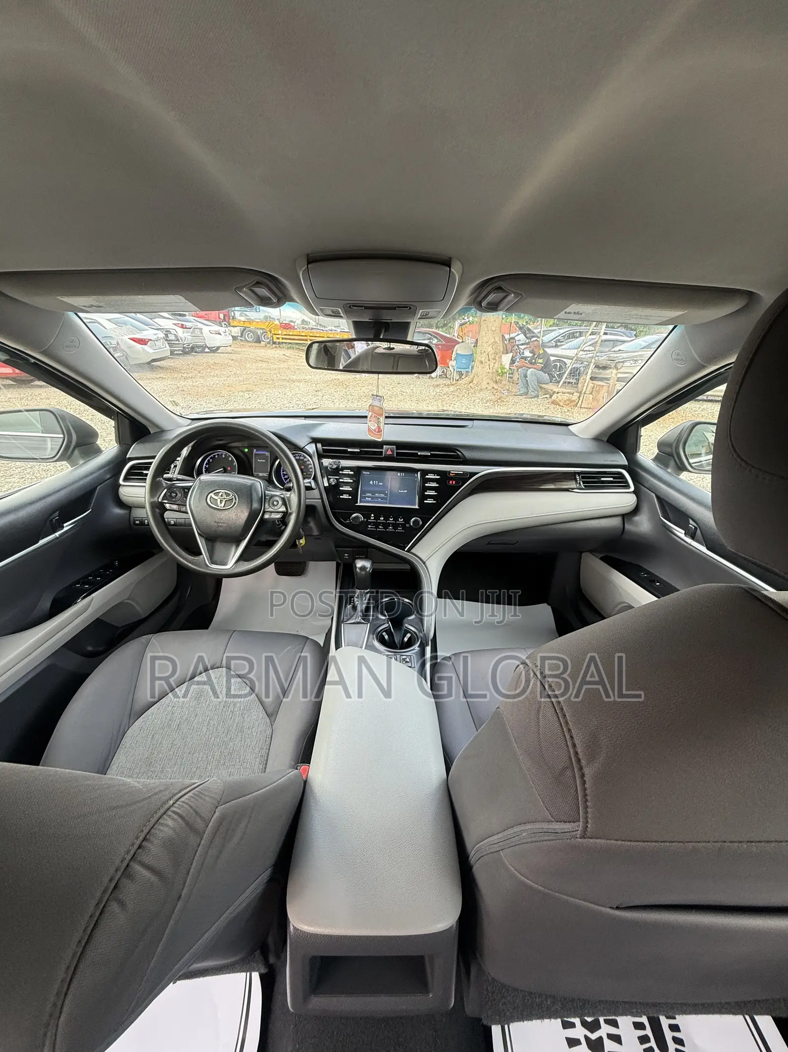 Toyota Camry LE FWD (2.5L 4cyl 8AM) 2018 Black