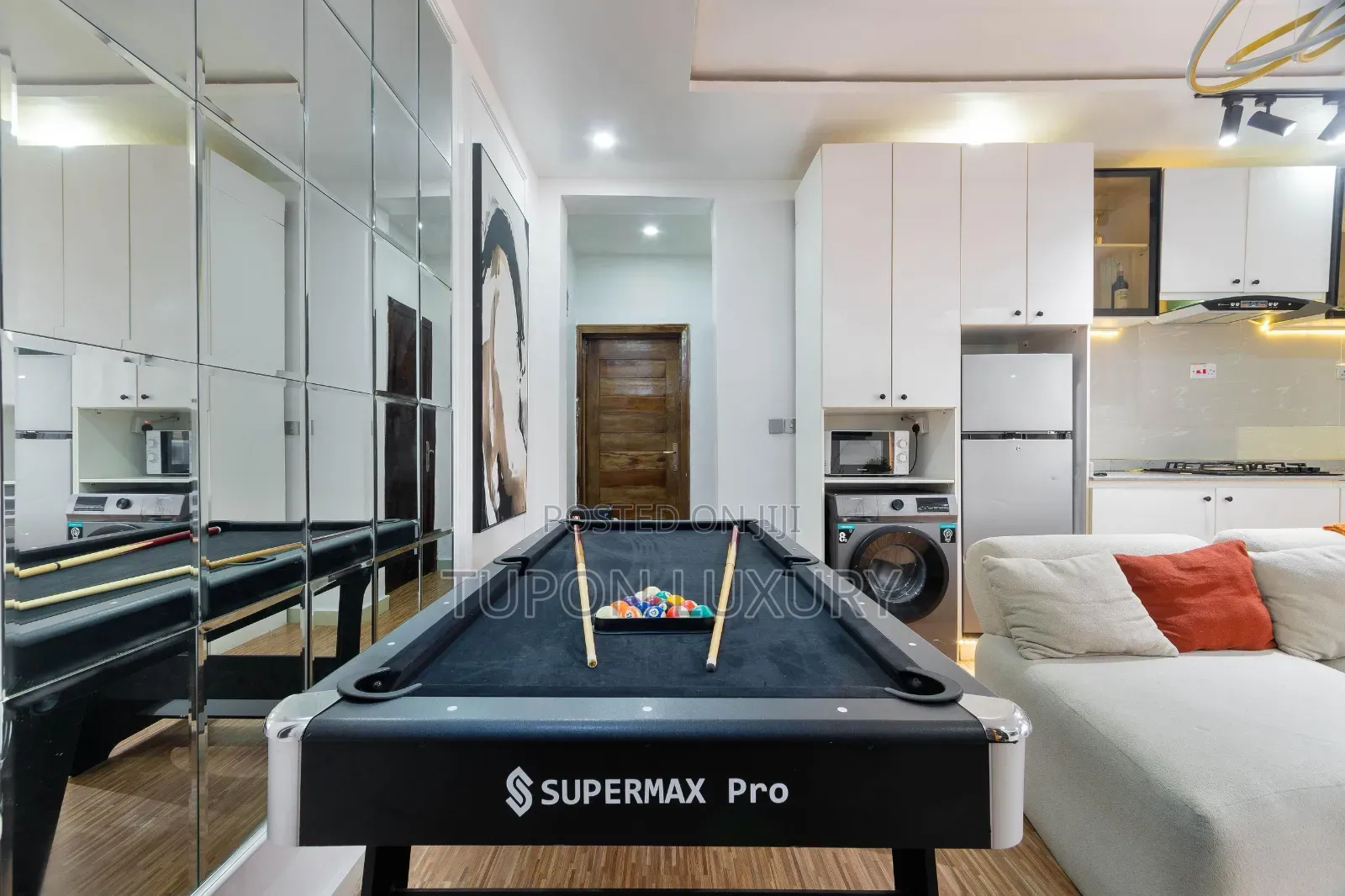 One Bedroom Apartment With Snooker