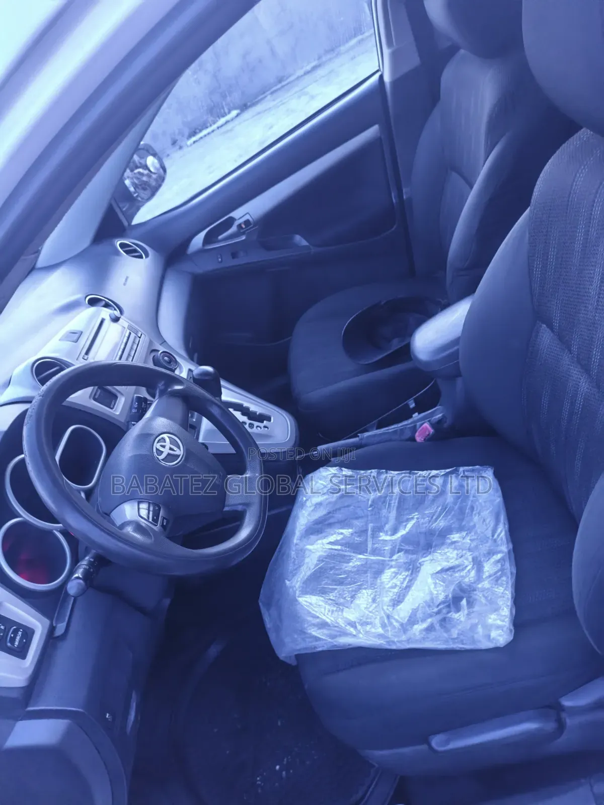 Toyota Matrix 2012 White