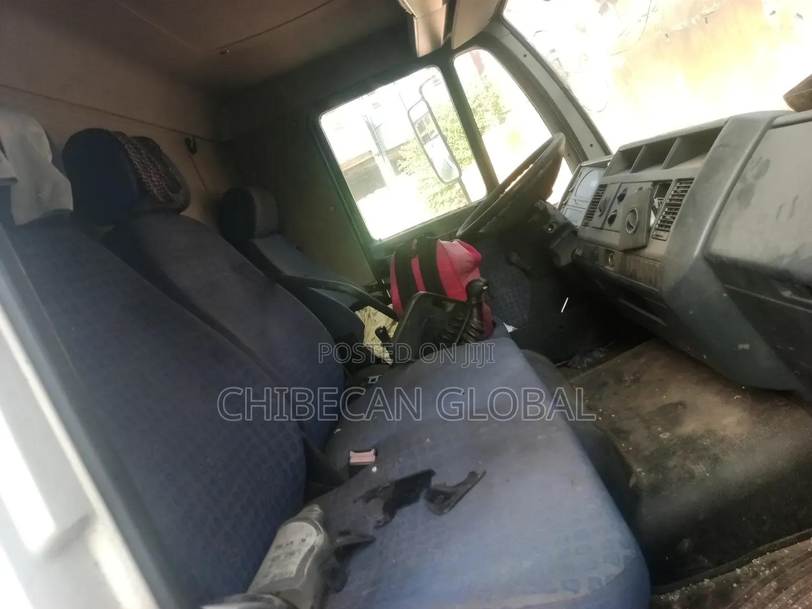 Man Le 8.180 Pick-Up Truck With Long Bucket (Foreign Used)