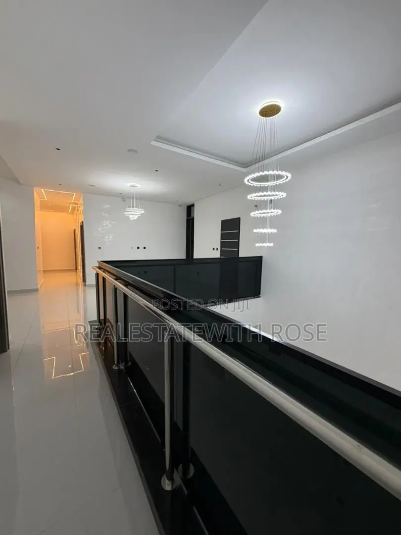 5bdrm Duplex in Not In An Estate, Apo Resettlement for sale