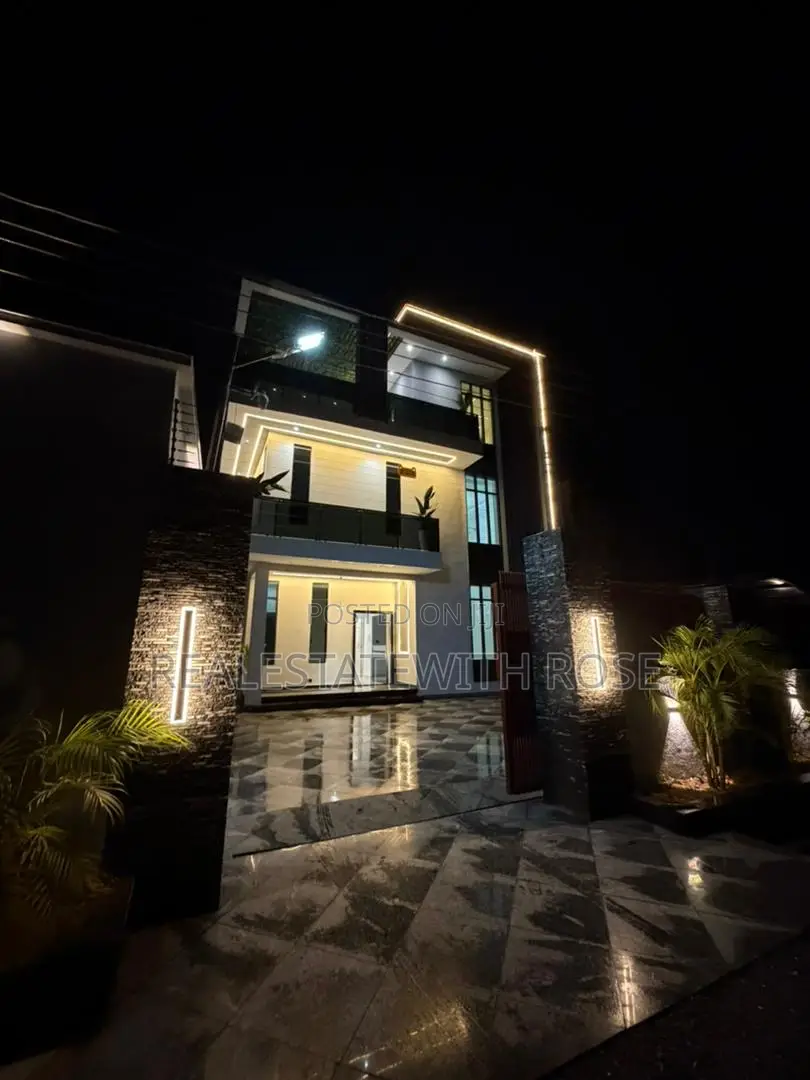 5bdrm Duplex in Not In An Estate, Apo Resettlement for sale