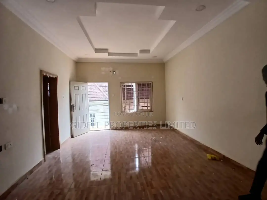 3bdrm Townhouse / Terrace in Maitama for rent