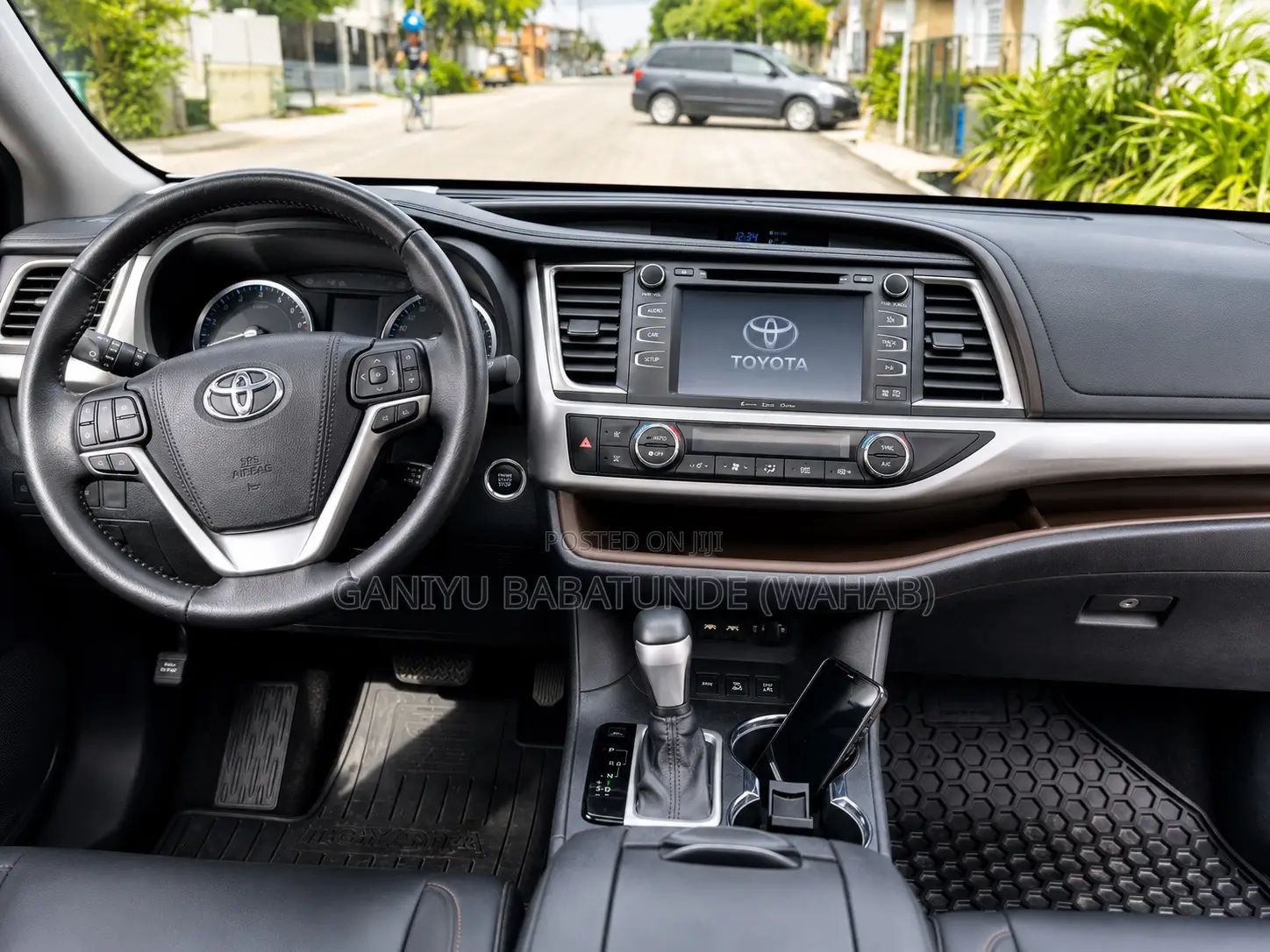 Toyota Highlander XLE 2019 Burgundy