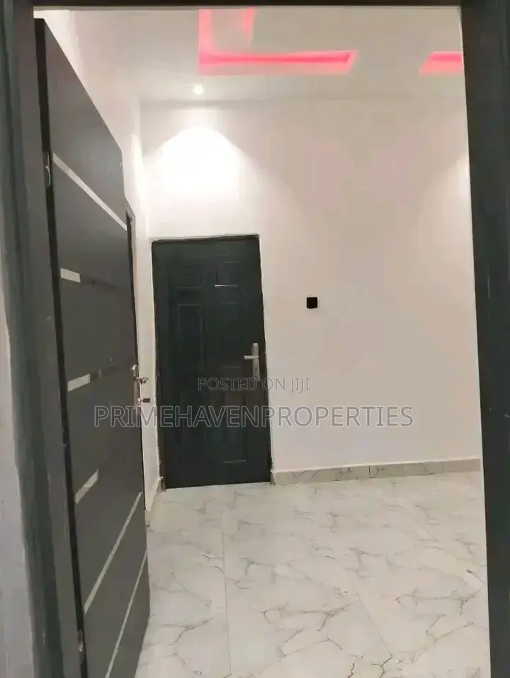 4bdrm Duplex in Apo Resettlement for sale