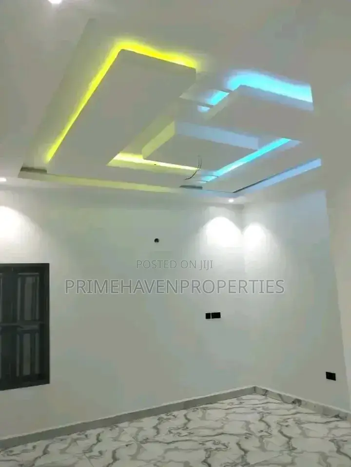 4bdrm Duplex in Apo Resettlement for sale