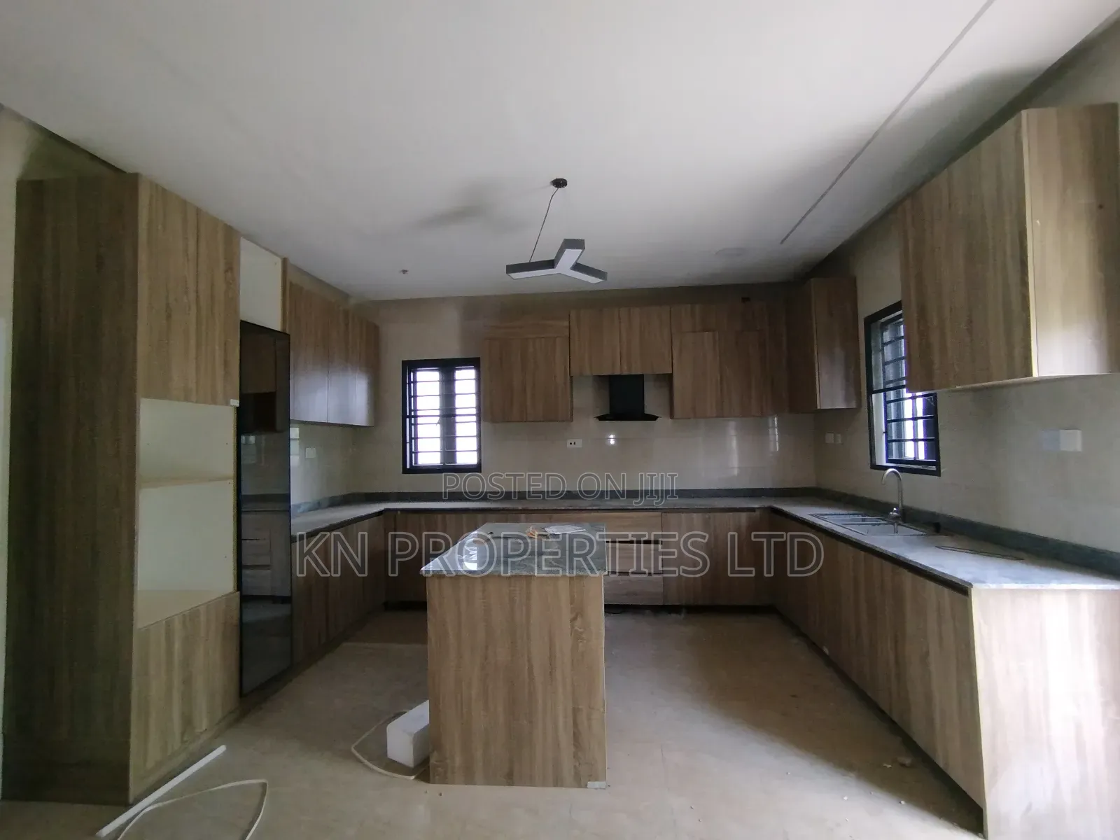 4bdrm Duplex in Kado for rent