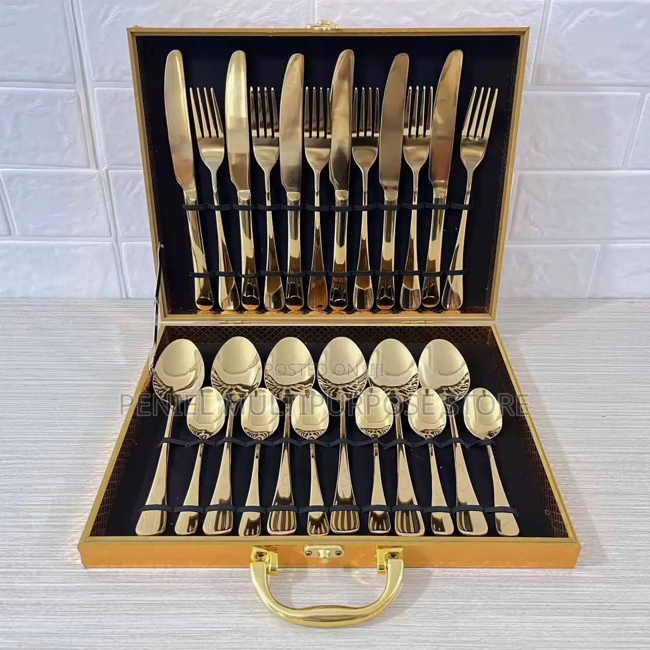 Luxurious 24pcs Gold Cutlery Set