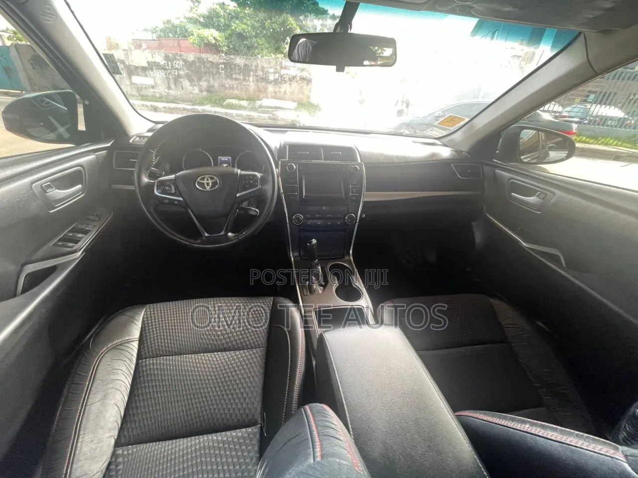 Toyota Camry SE 4dr Sedan (2.5L 4cyl 6A) 2015 Blue