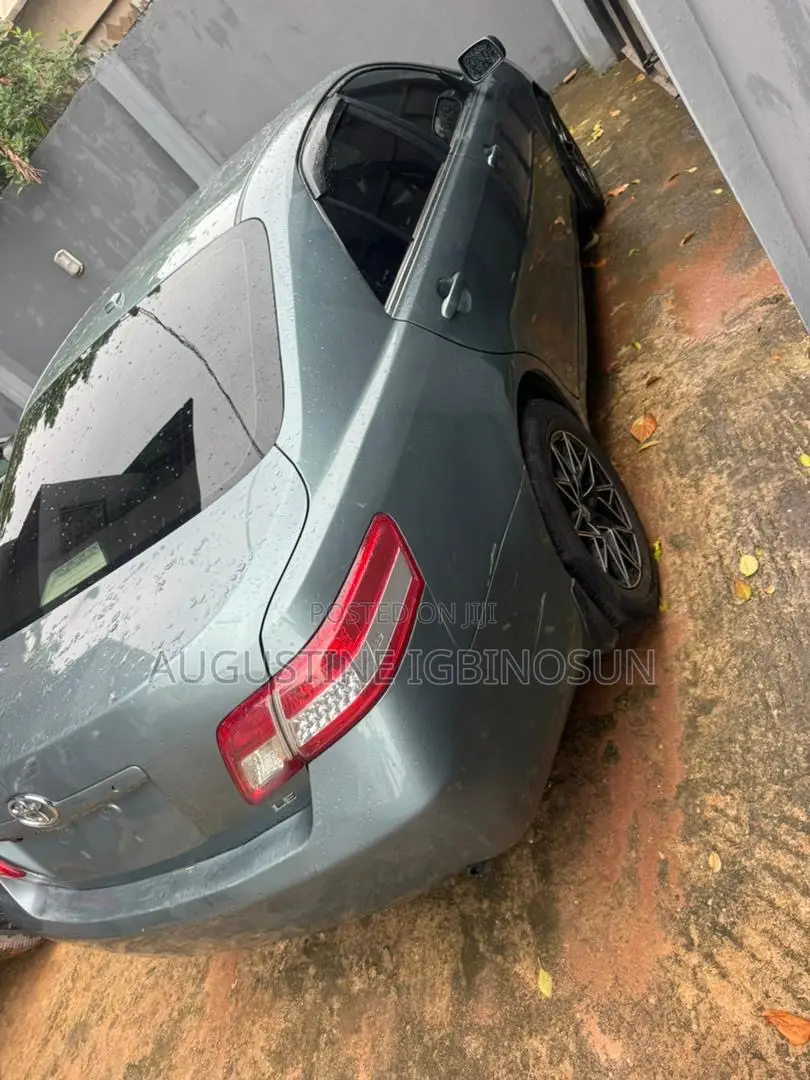 Toyota Camry 2010 Green
