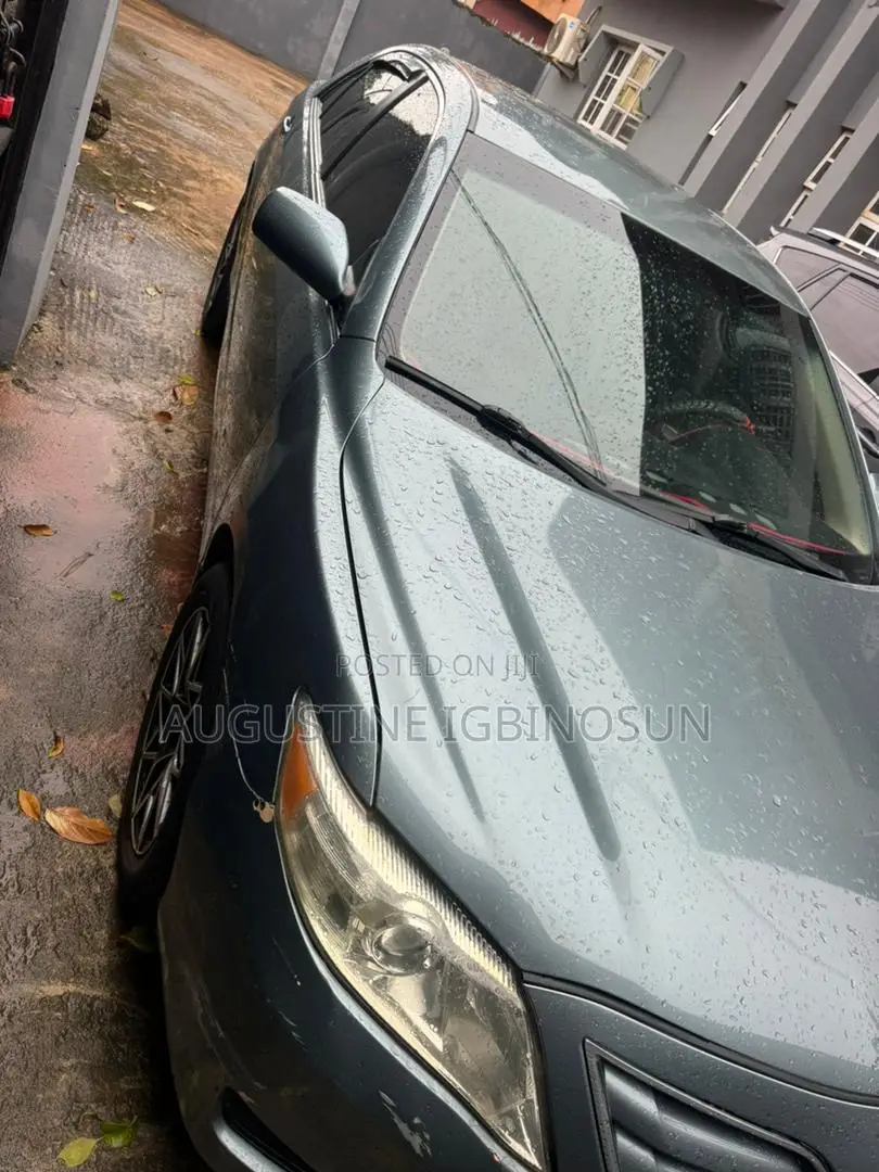 Toyota Camry 2010 Green