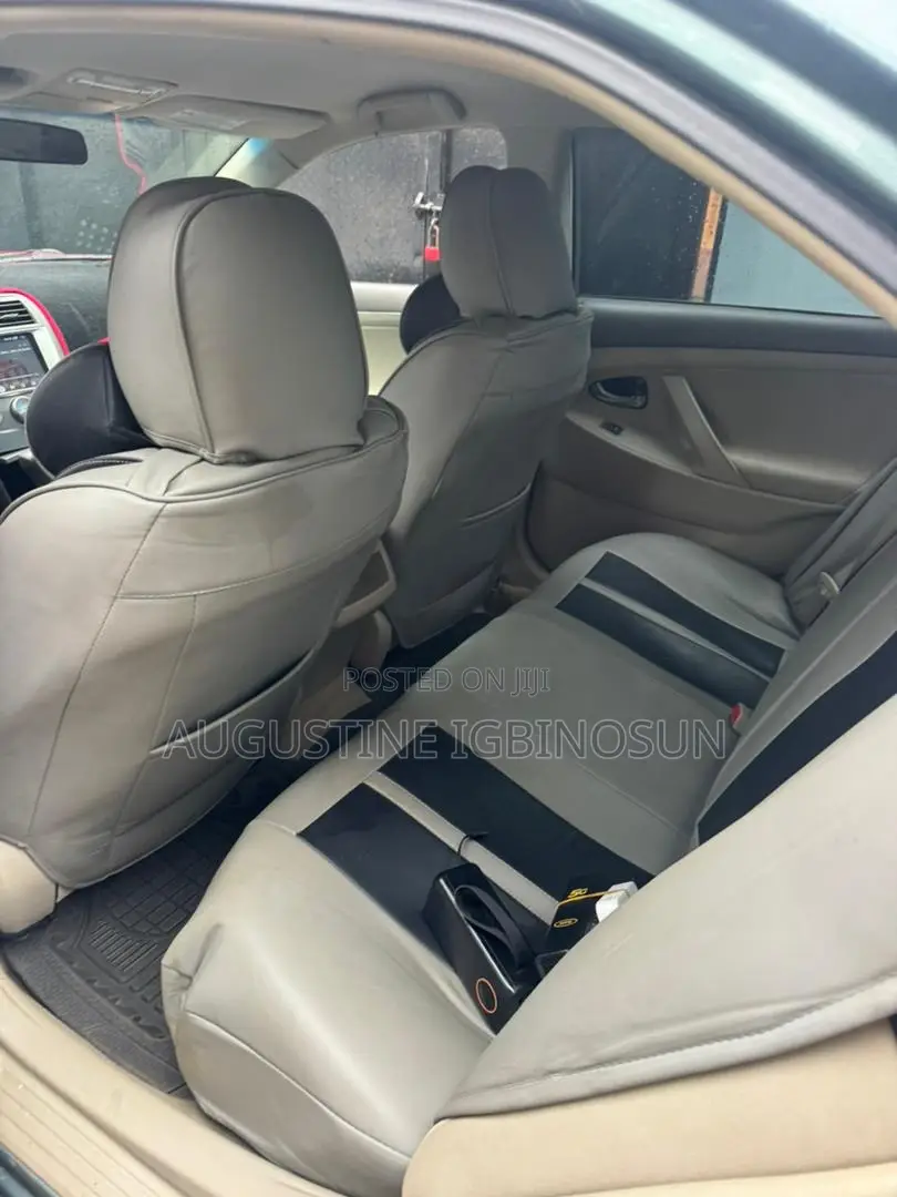 Toyota Camry 2010 Green