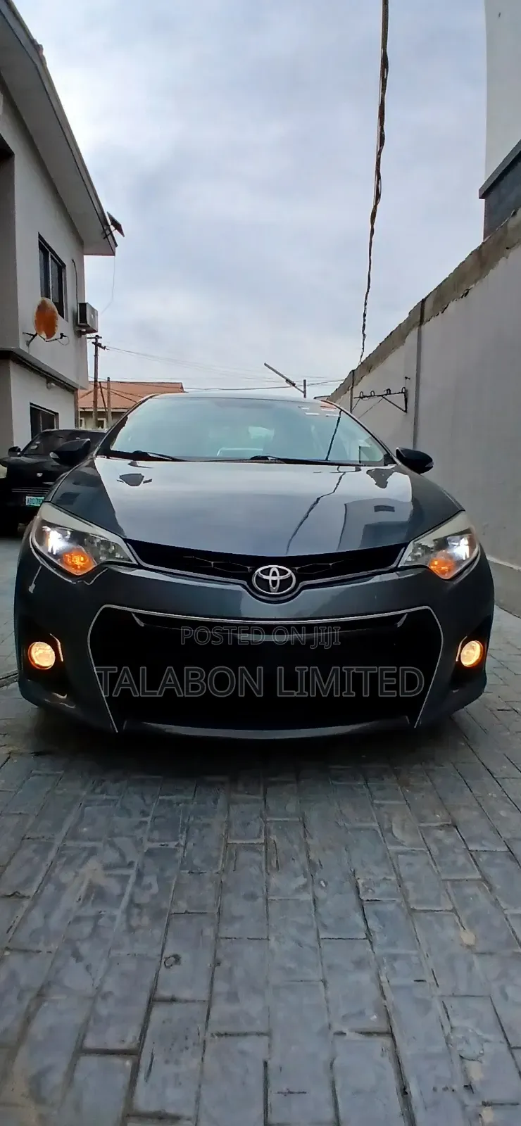 Toyota Corolla S 4dr Sedan (1.8L 4cyl CVT) 2016 Gray
