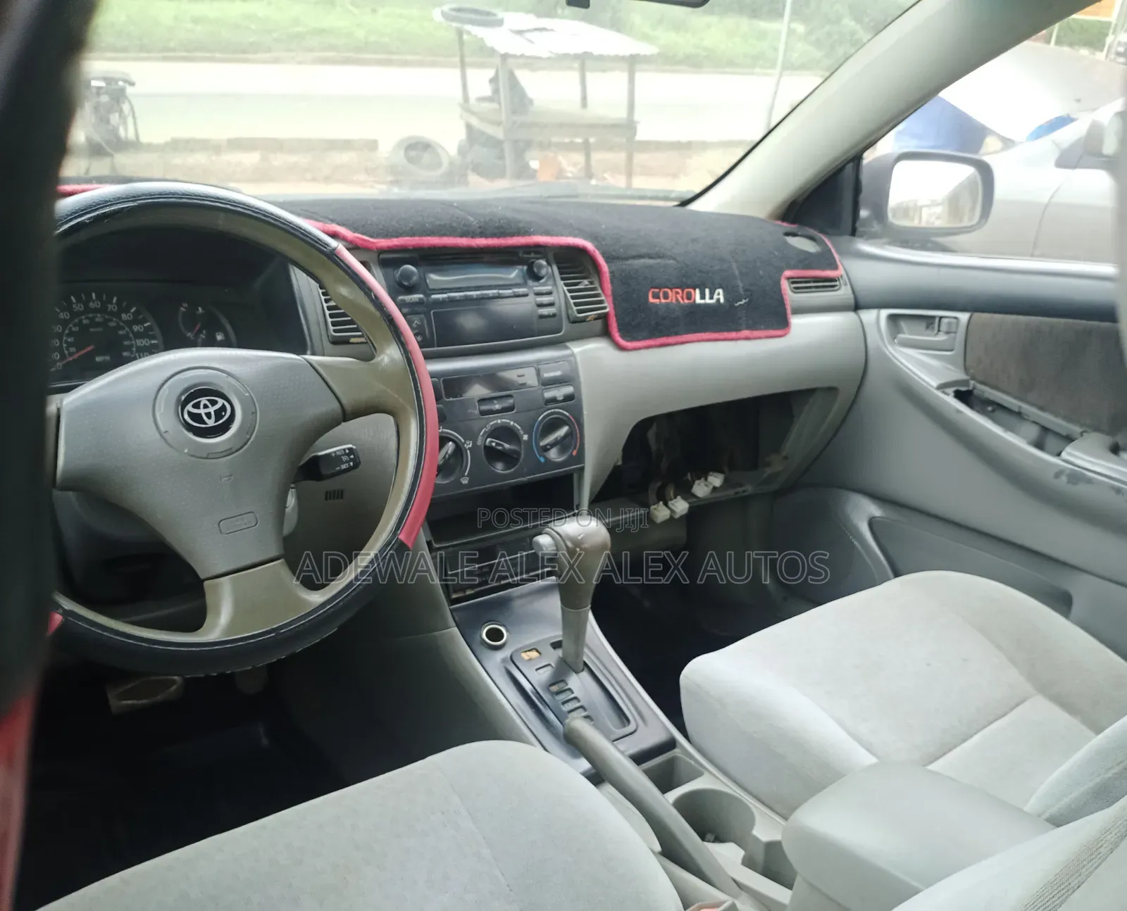 Toyota Corolla 2004 Gray