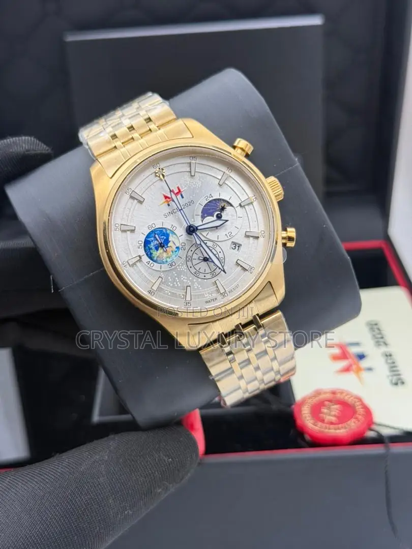 Since 2020 Quality Men Chain Strap Wristwatch