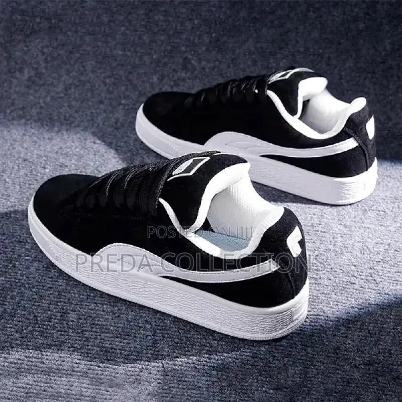 Puma Sneakers