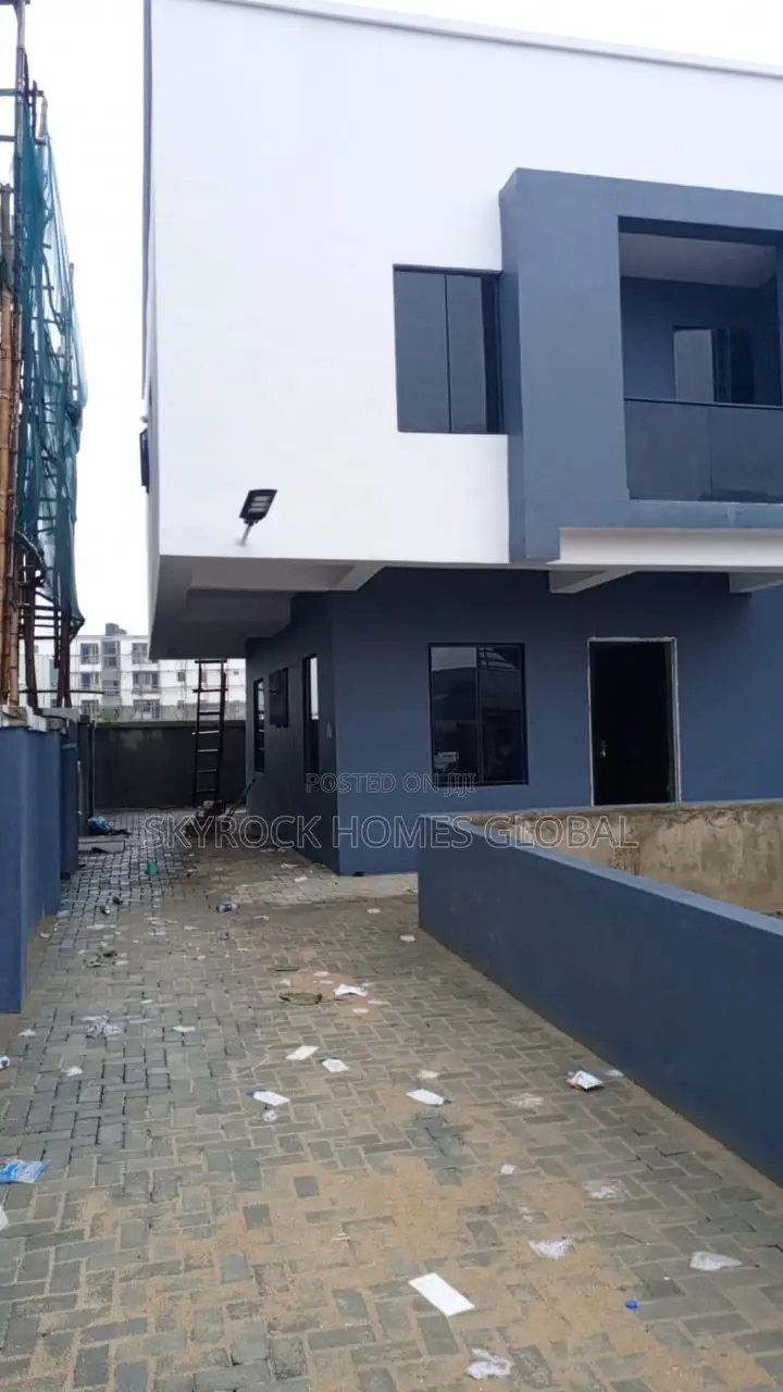 Mini Flat in Igbo-efon for rent