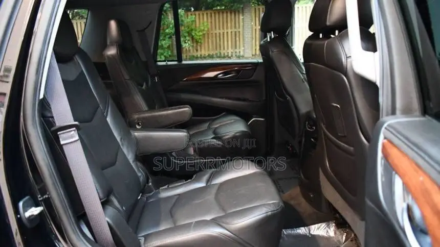 2018 Cadilac Escalade Lagos Rental