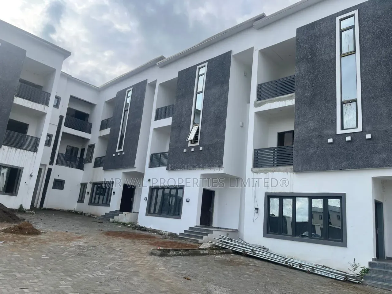 4bdrm Duplex in By Aso Radio, Katampe (Main) for rent