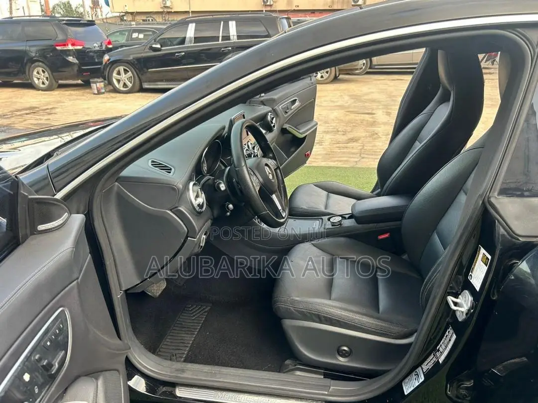 Mercedes-Benz CLA-Class 2016 Black