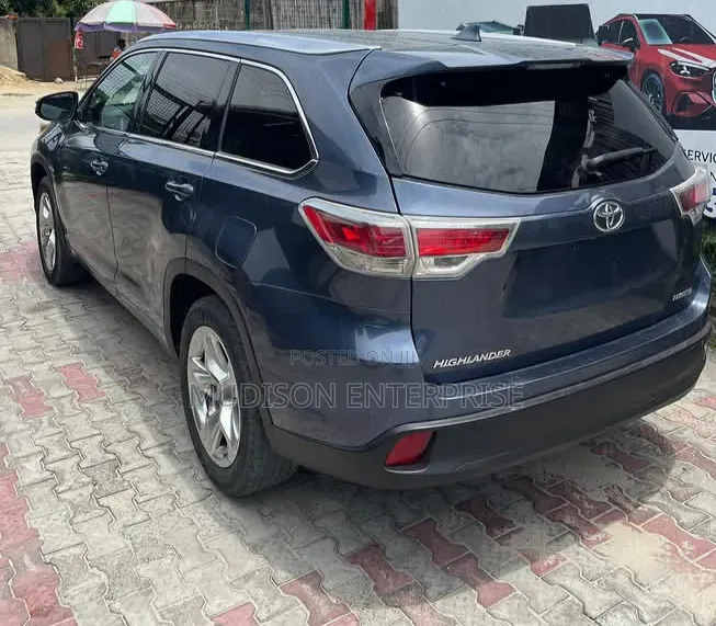 Toyota Highlander Limited 4dr SUV (3.5L 6cyl 6A) 2015 Blue