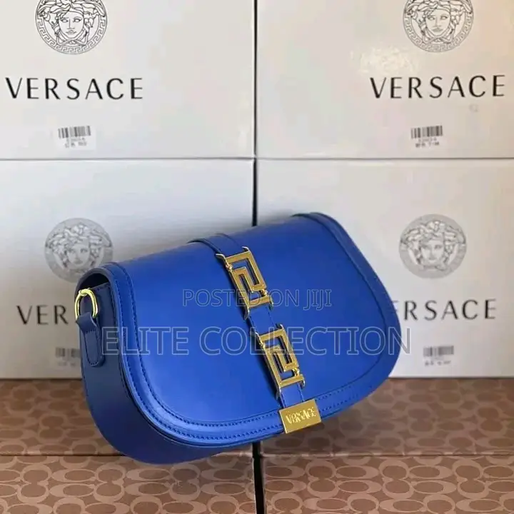 Versace Quality:- Luxury Gender:-Female Bag Size:Small With Full Box