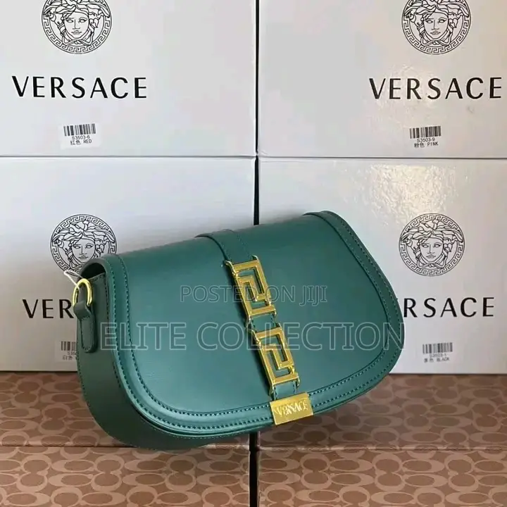 Versace Quality:- Luxury Gender:-Female Bag Size:Small With Full Box