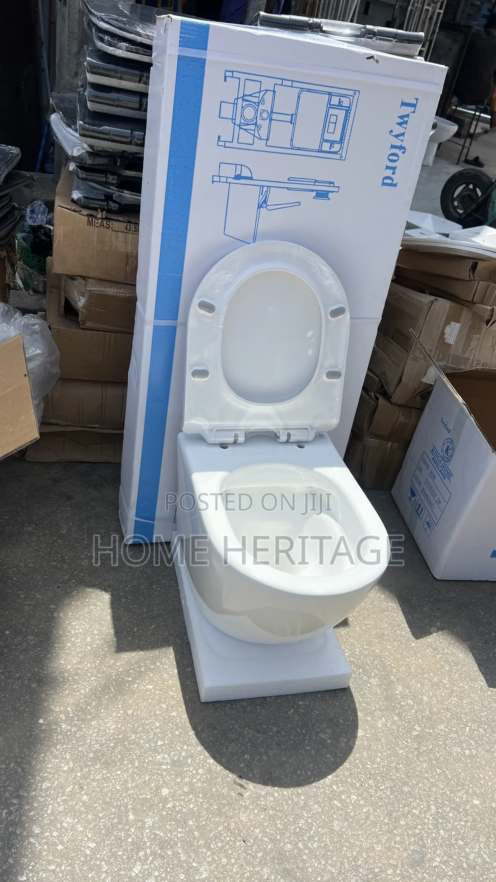 Twyford Round Wall-Hung Toilet With Powerful Flushing System