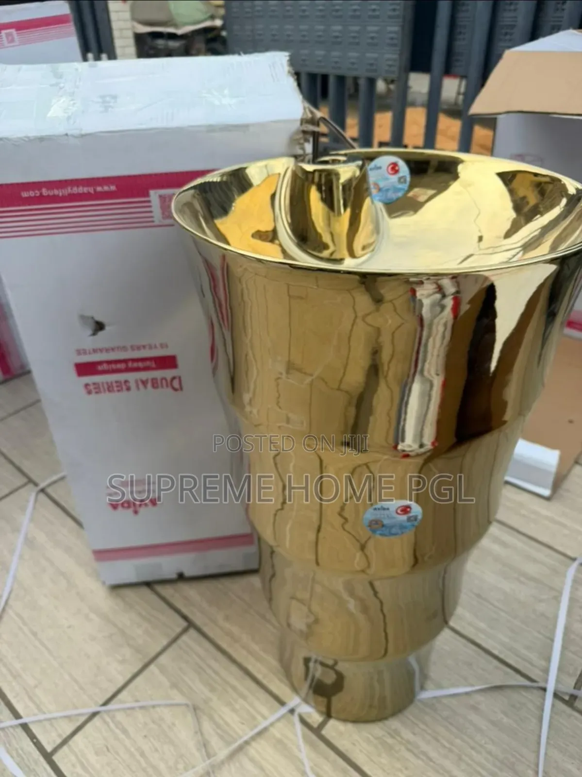 High Quality Modern Stand Alone Wash Hand Basin