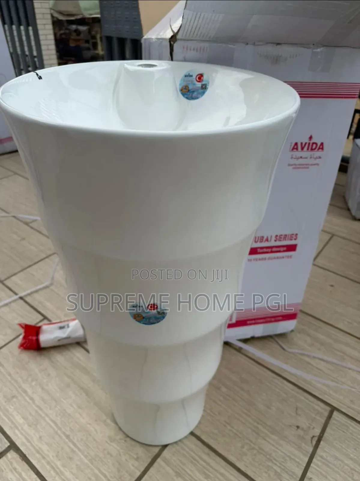 High Quality Modern Stand Alone Wash Hand Basin