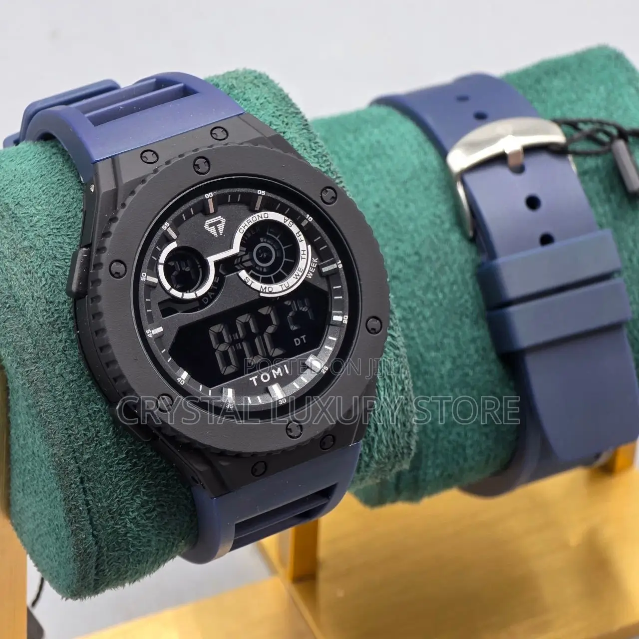 Tomi Quality Men Rubber Strap Wristwatch
