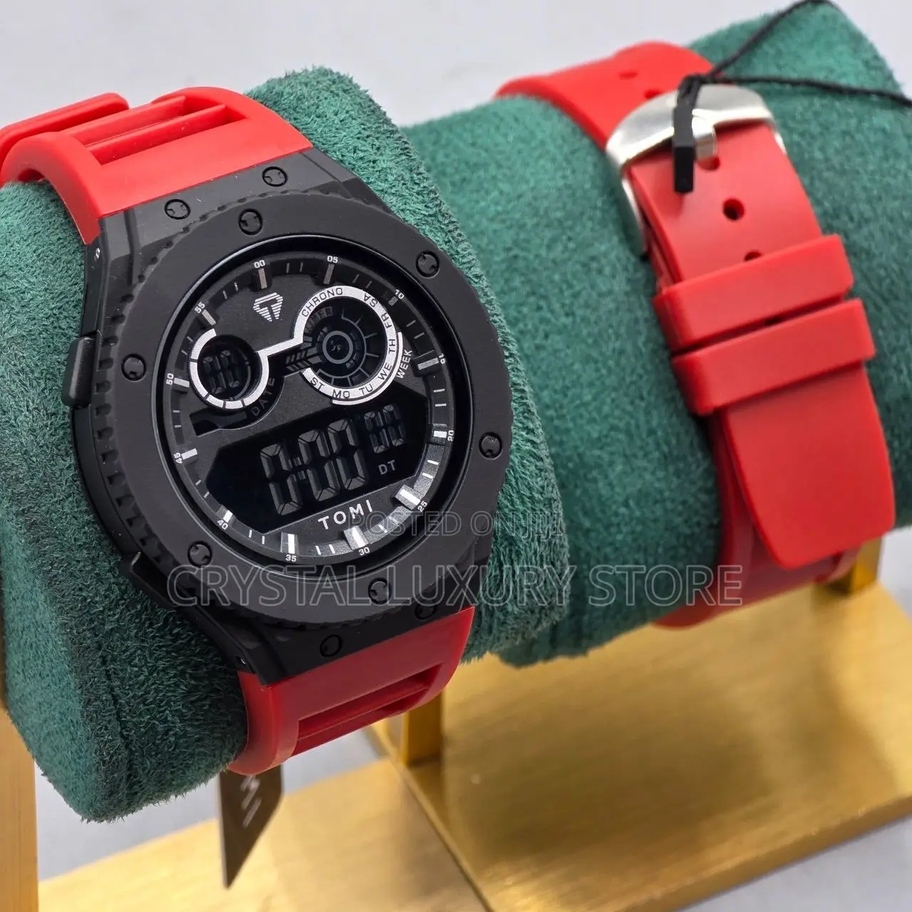Tomi Quality Men Rubber Strap Wristwatch