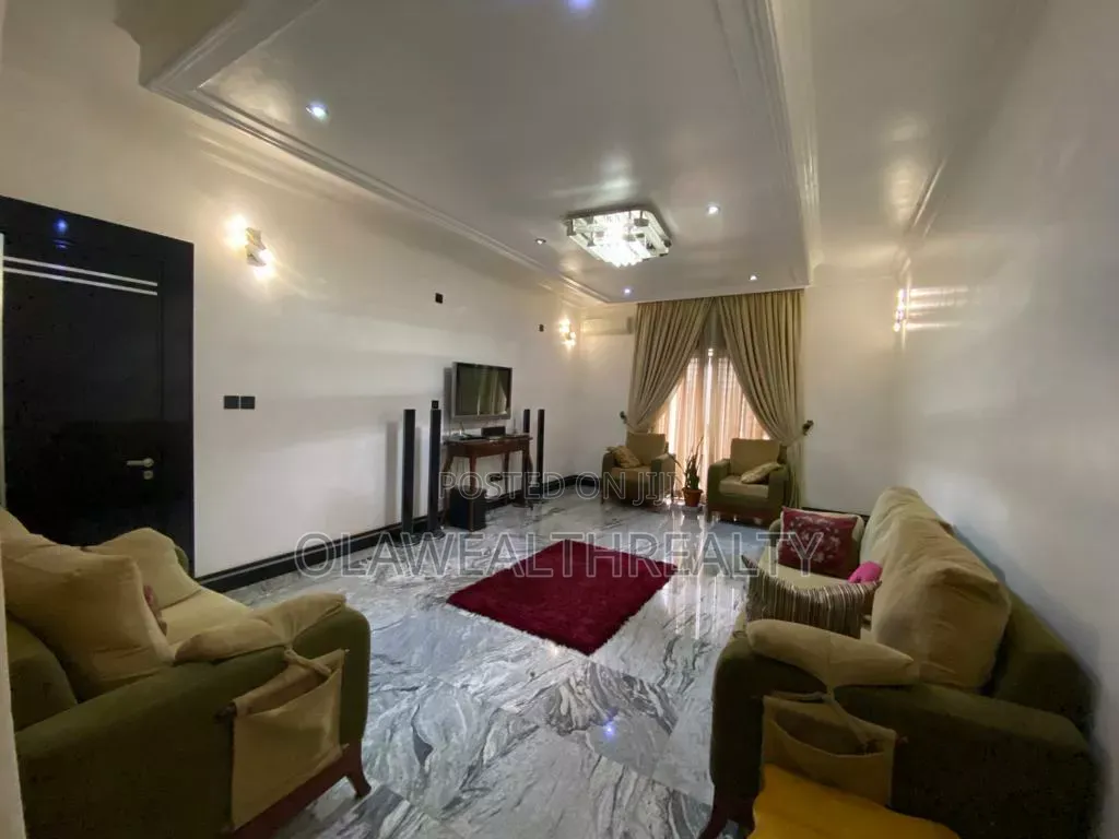 Furnished 7bdrm Duplex in Guzape District for sale