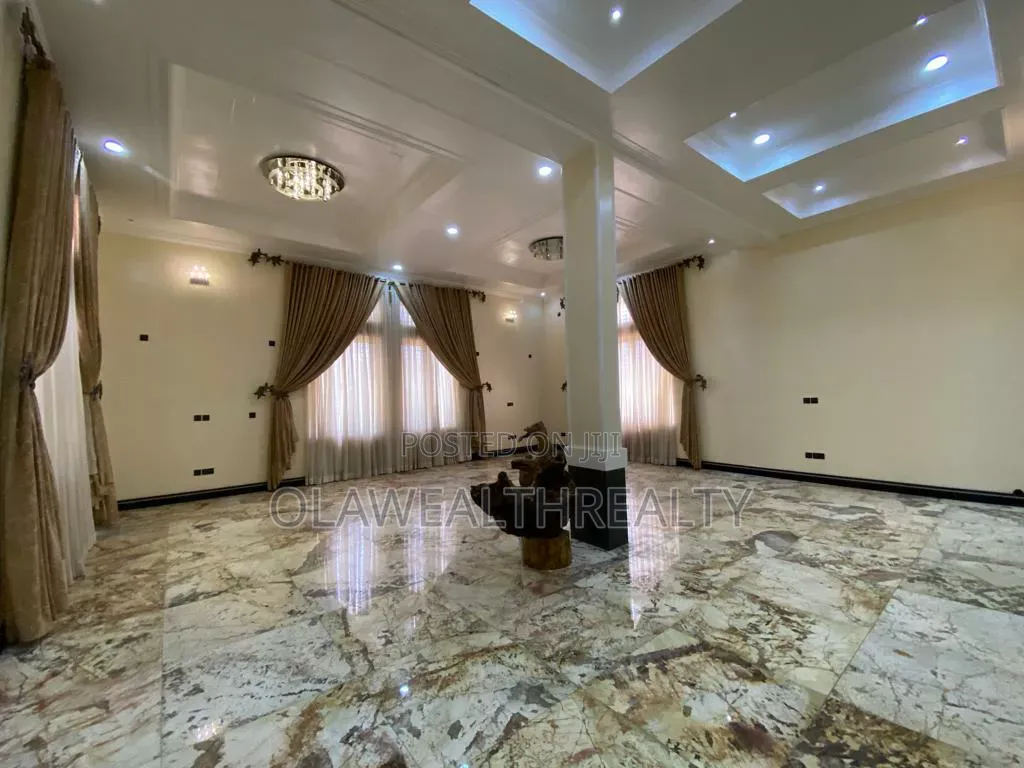 Furnished 7bdrm Duplex in Guzape District for sale