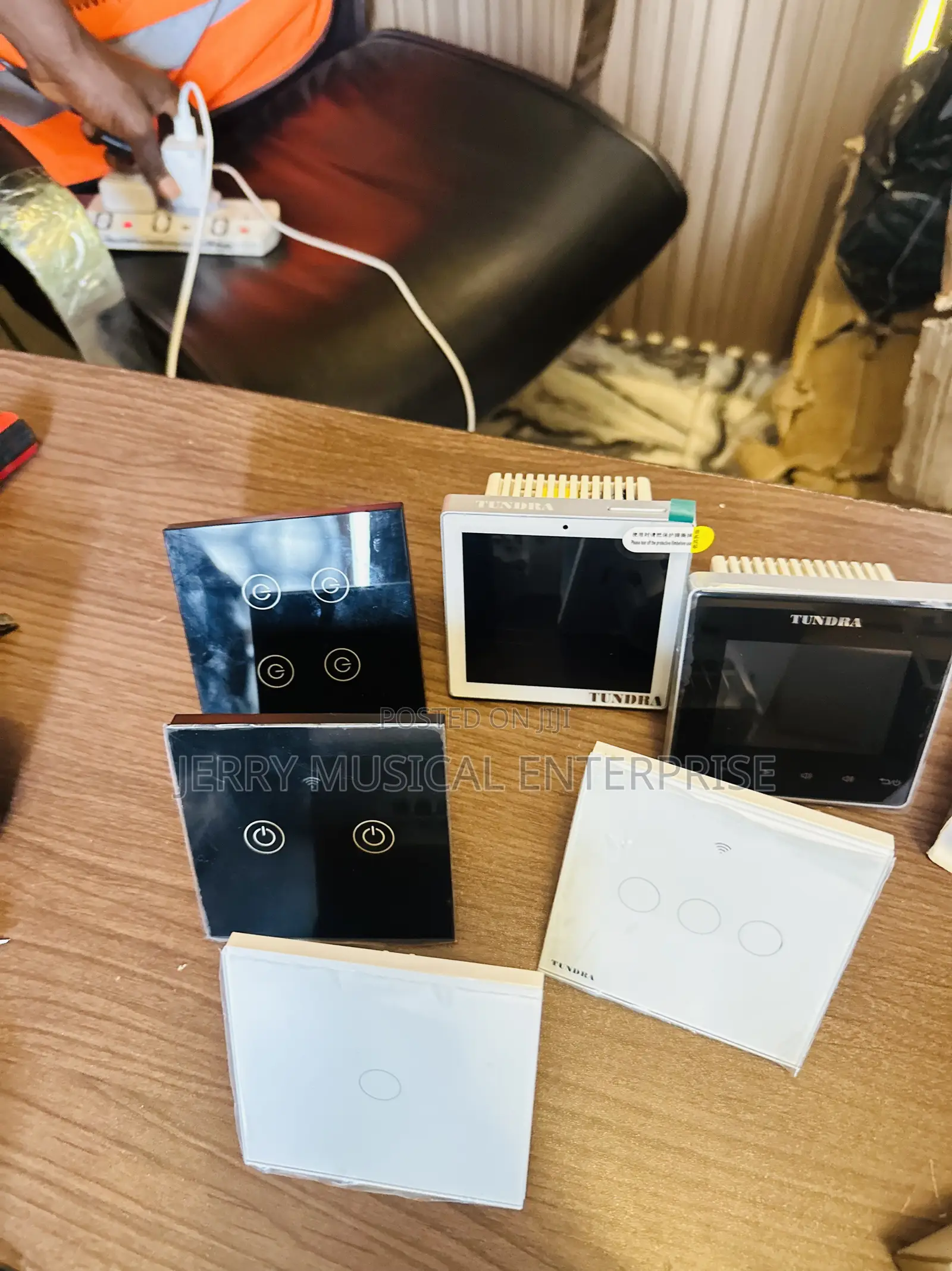Full Smarthome Automation Amplifiers With Switches
