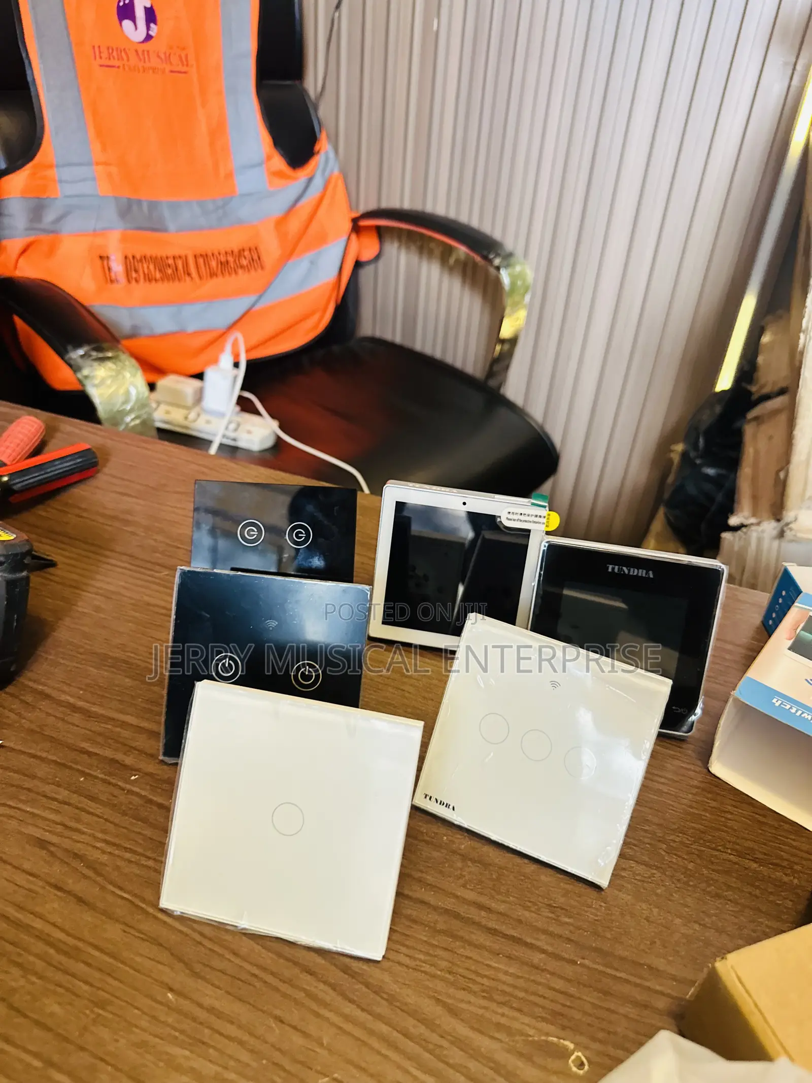 Full Smarthome Automation Amplifiers With Switches