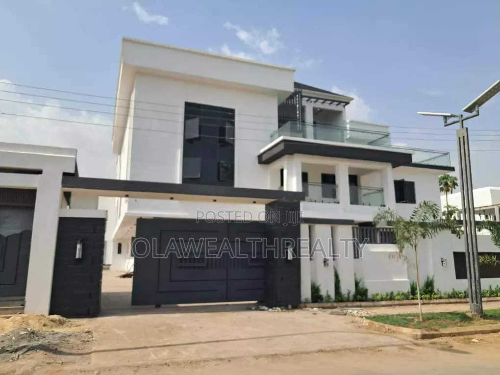 9bdrm Mansion in Guzape District for sale