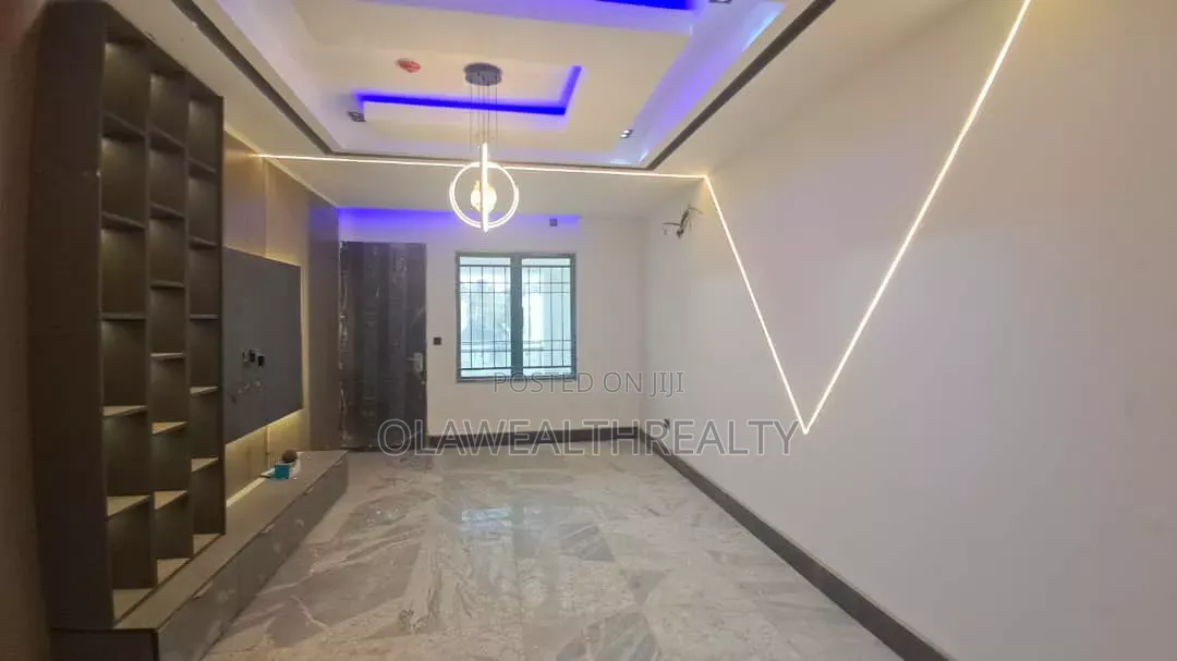 9bdrm Mansion in Guzape District for sale