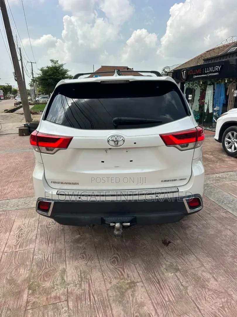 Toyota Highlander Limited 4x4 V6 (3.5L 6cyl 8A) 2017 White