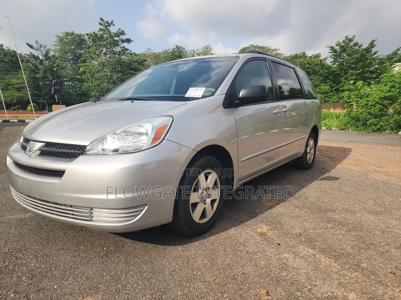 Toyota Sienna LE AWD 2005 Gold