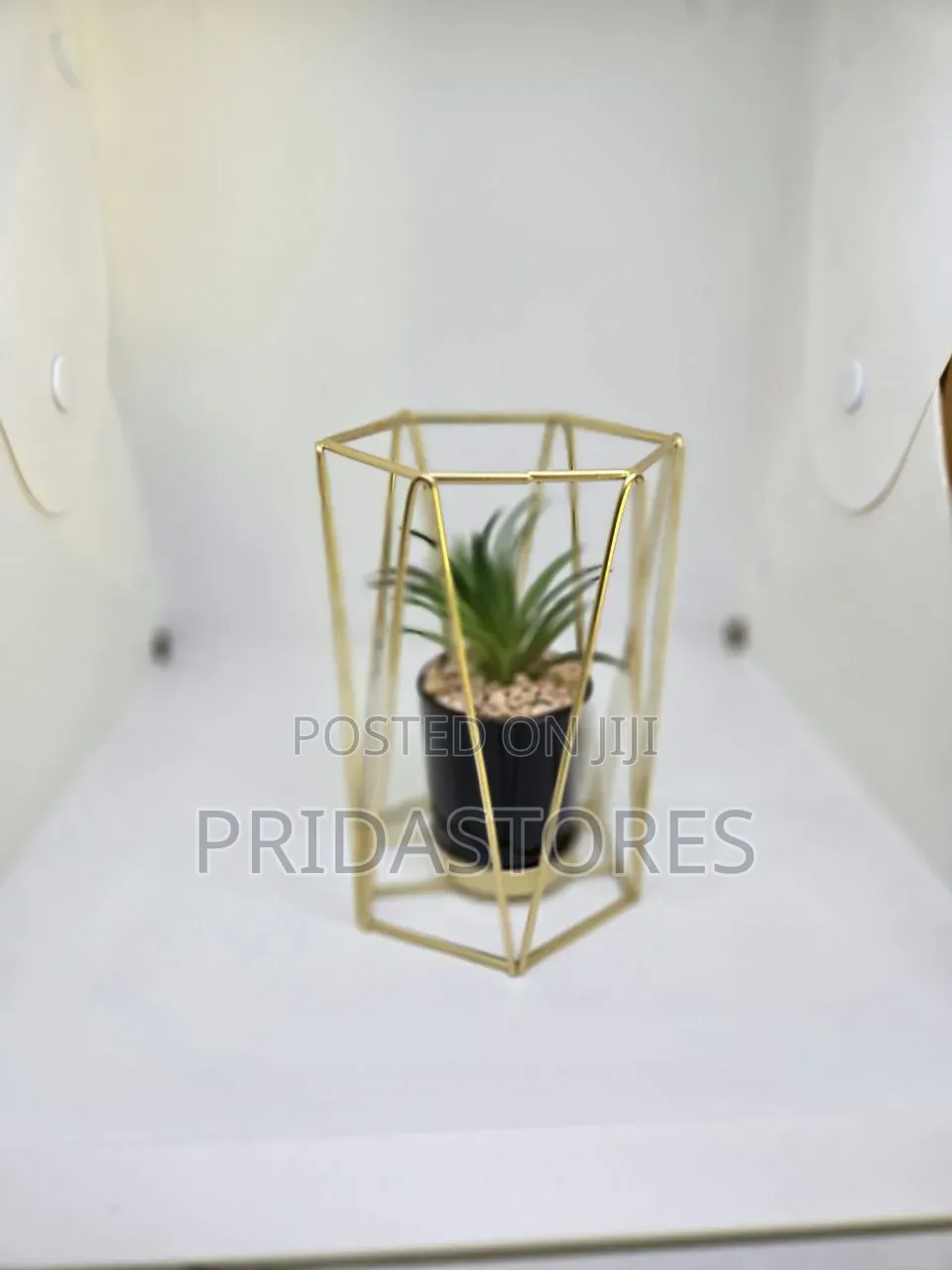 Mini Faux Potted Plant With Decorative Wire Frame Figurine