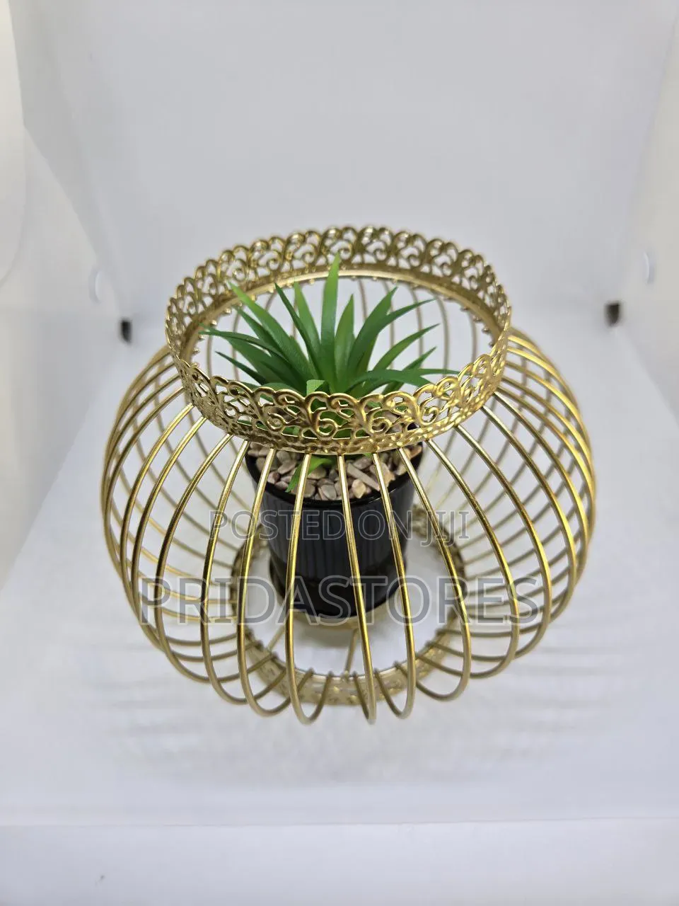 Mini Faux Potted Plant With Decorative Wire Frame Figurine