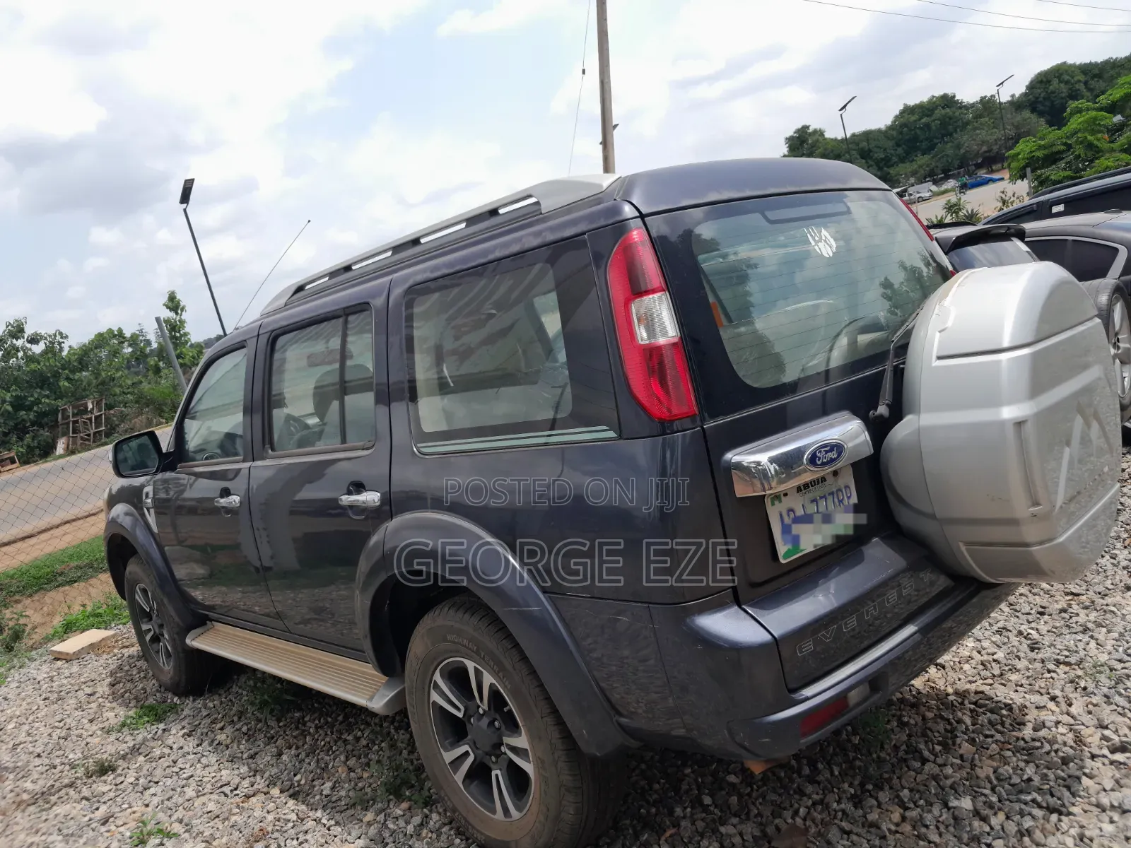 Ford Everest 2013 Blue