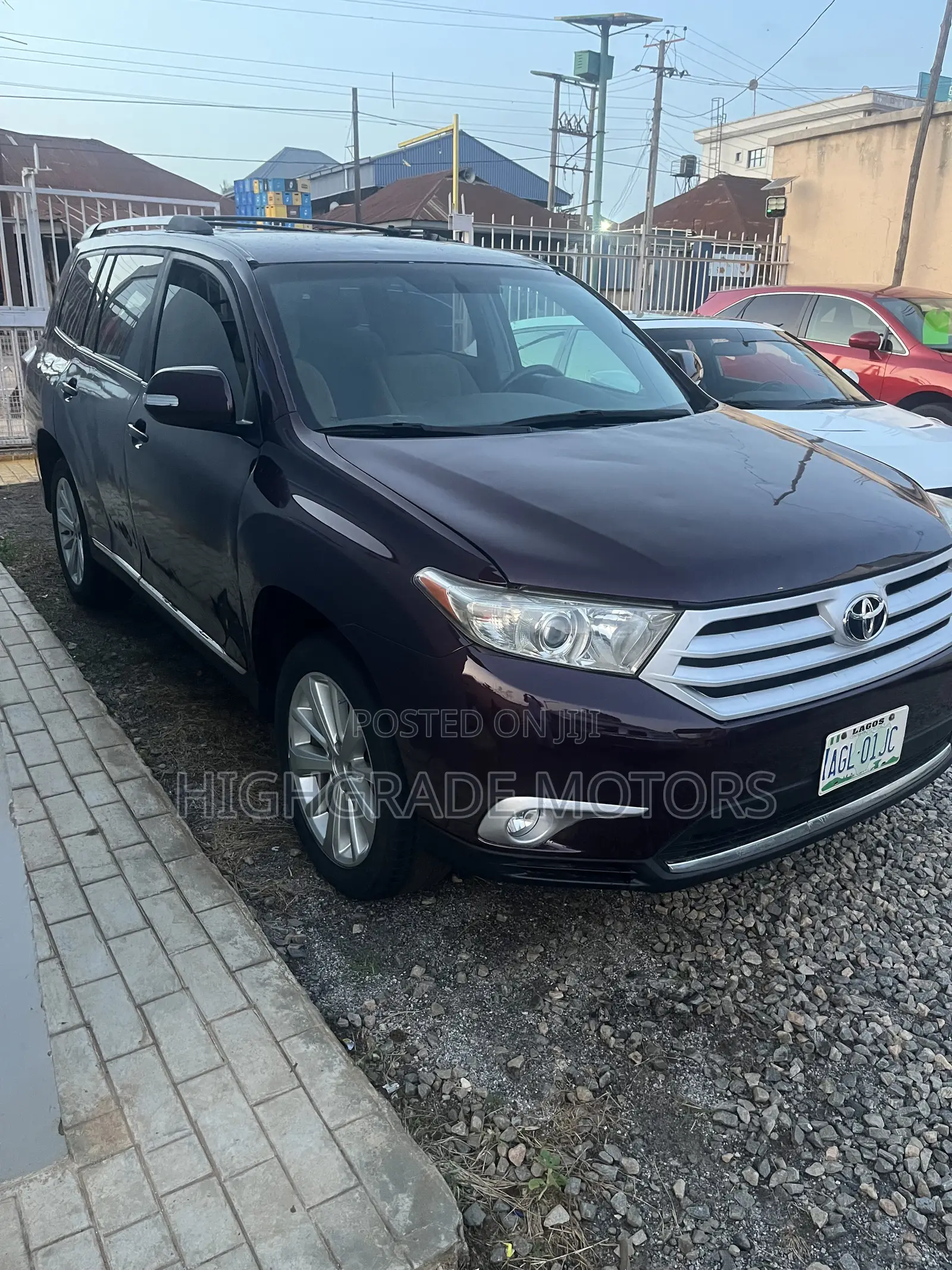 Toyota Highlander 3.5L 2WD 2013 Burgundy
