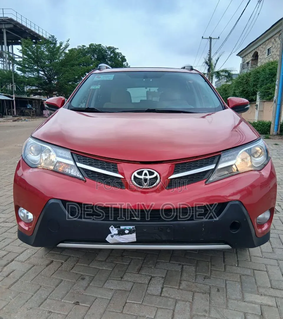 Toyota RAV4 XLE AWD (2.5L 4cyl 6A) 2016 White