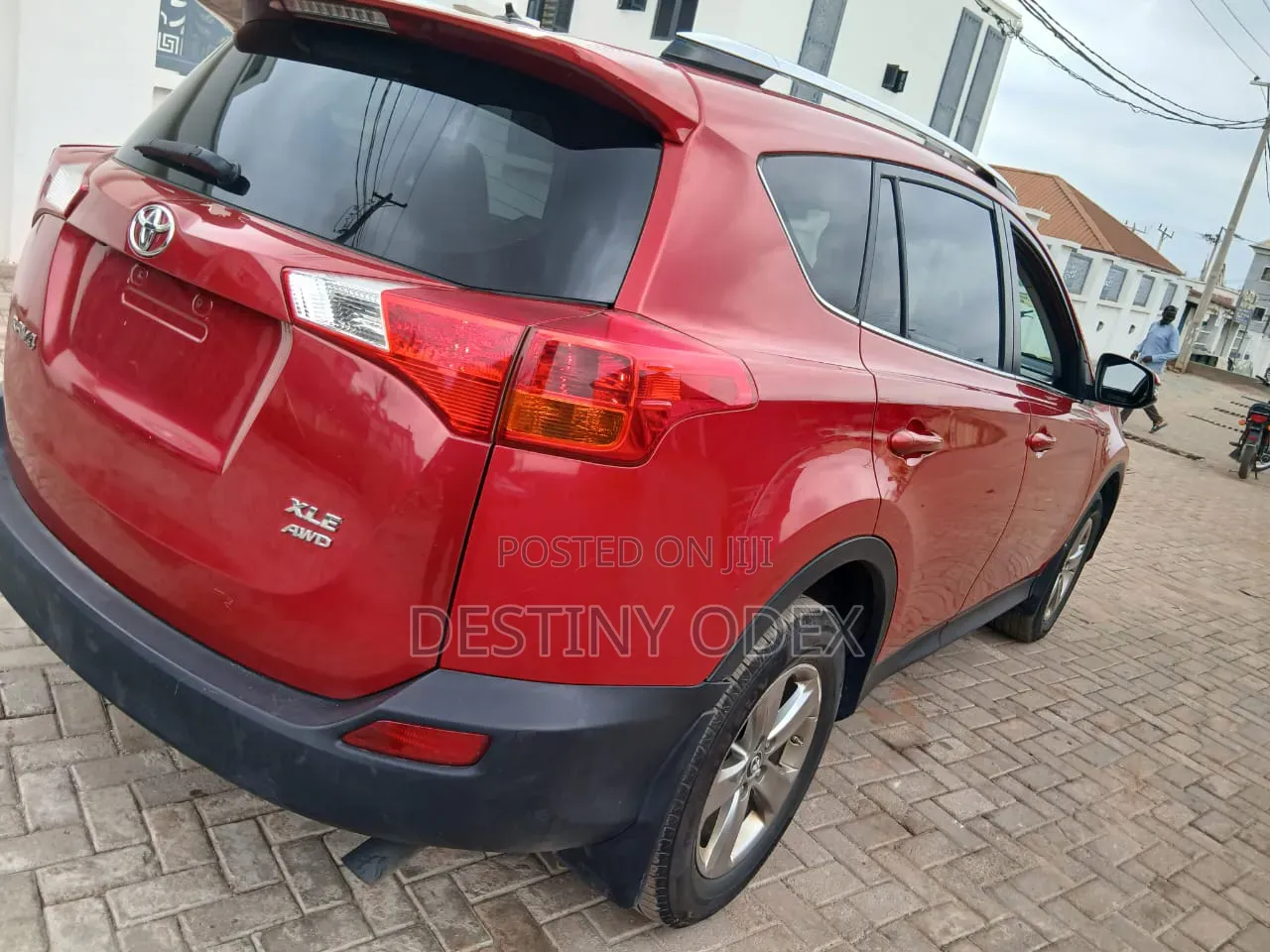 Toyota RAV4 XLE AWD (2.5L 4cyl 6A) 2016 White