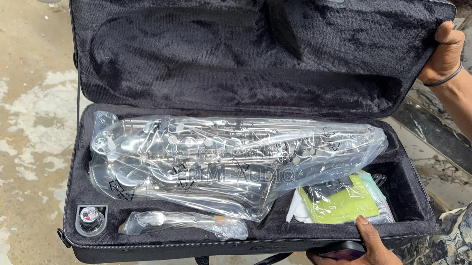 Yamaha Alto Saxophone (Silver and Gold)