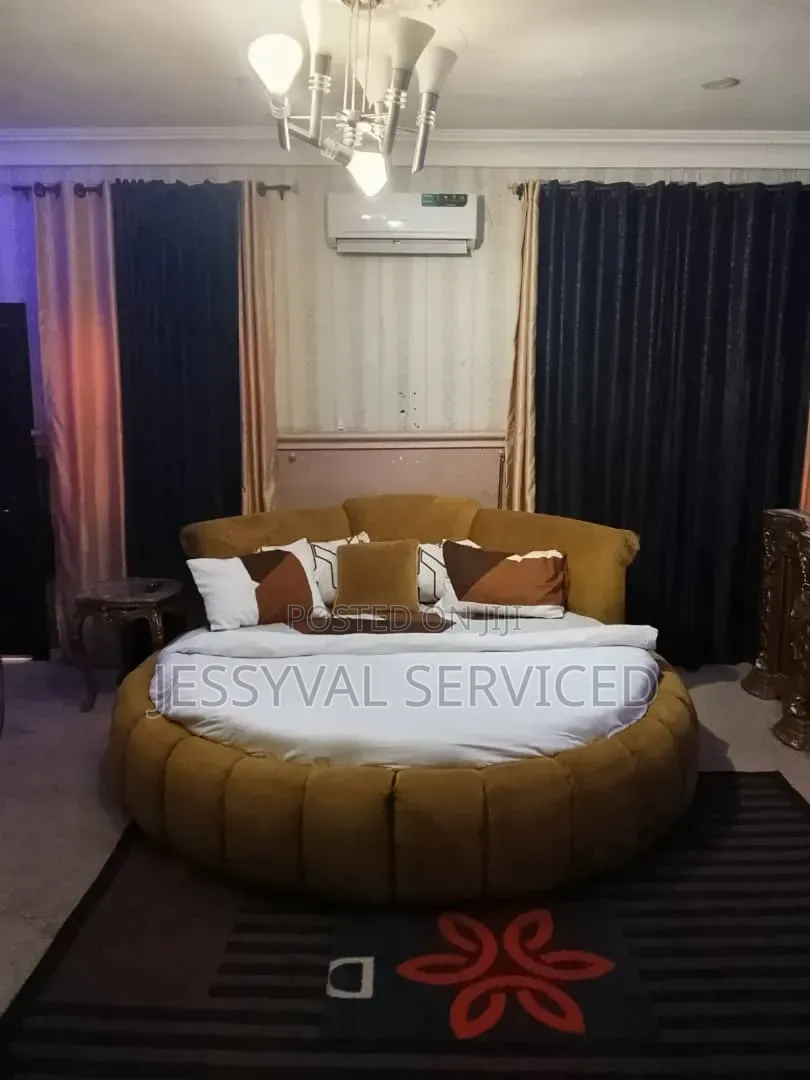 One Bedroom Tastefully Furnished Serviced Apartment